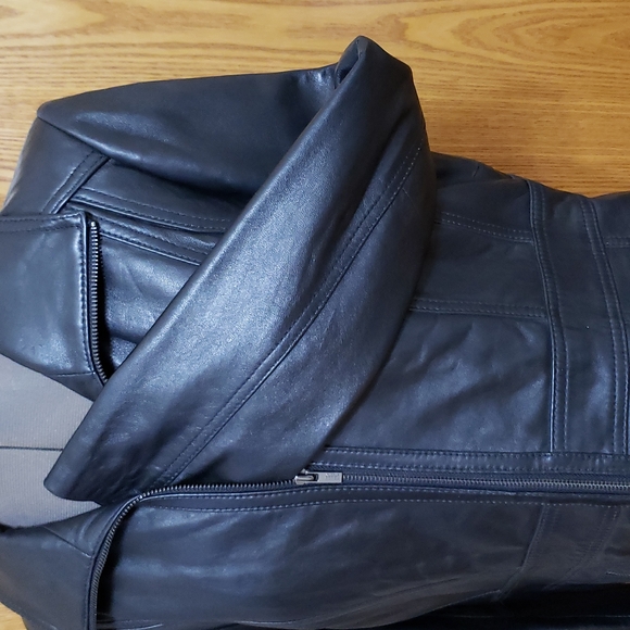 PELLE Studio Leather Coat with extra liner. Ladies - Large - Picture 14 of 16